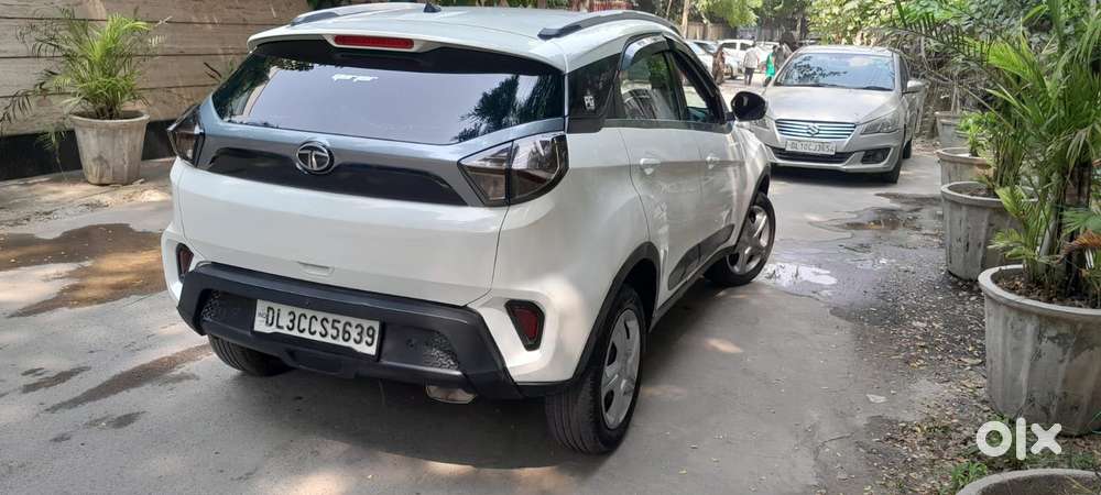 Tata Nexon 1.2 Revotron Xm (s), 2020, Cng & Hybrids