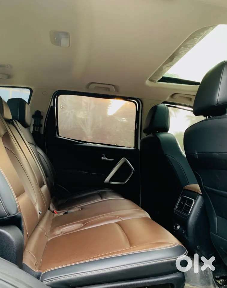 Mahindra Scorpio N Z8 Petrol Mt 7 Str, 2023, Petrol
