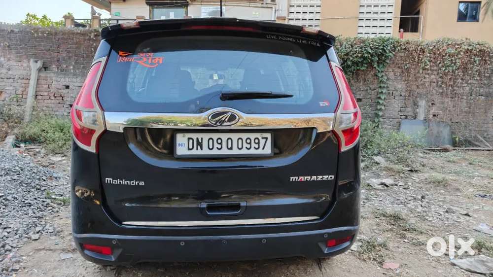 Mahindra Marazzo