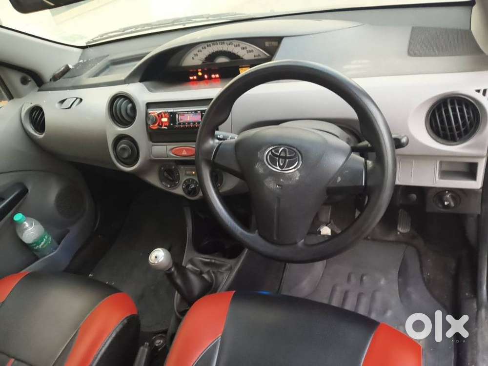 Toyota Etios 2010-2012 G, 2011, Petrol