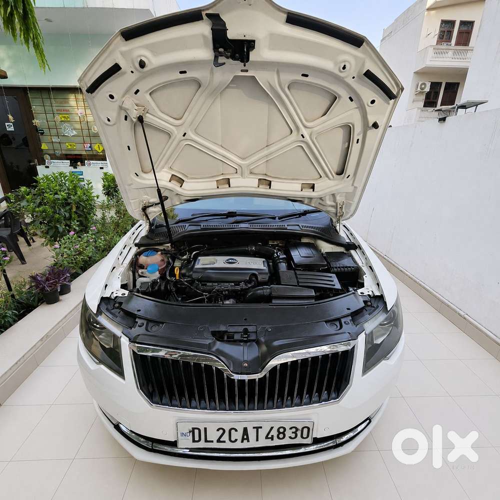 Skoda Superb 2013-2015 Elegance 1.8 Tsi Mt, 2015, Petrol