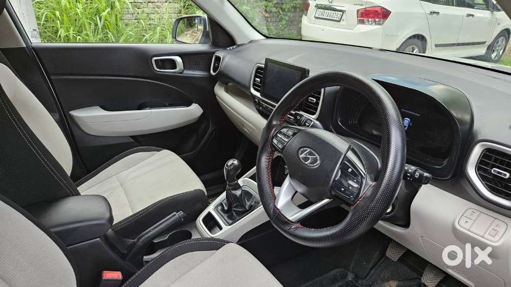 Hyundai Venue 1.2 S (o), 2023, Petrol