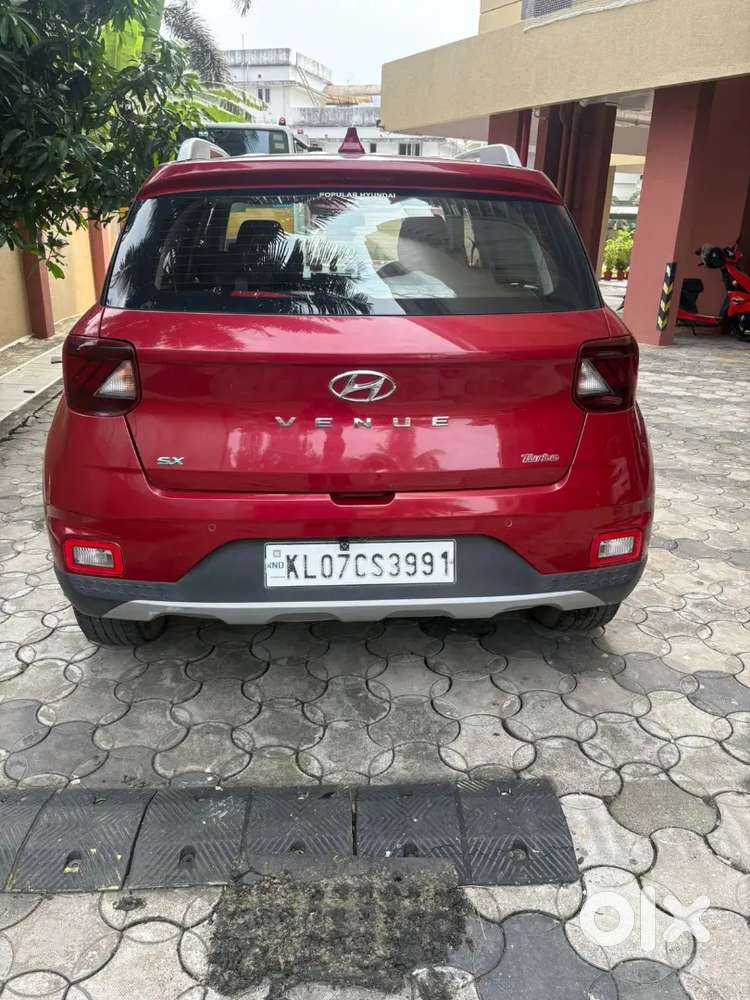2019 Model Red Sx + Turbo Dct  Venue For Sale