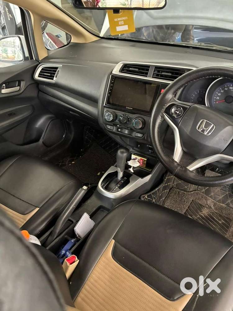 Honda Jazz Automatic 2015 Cng