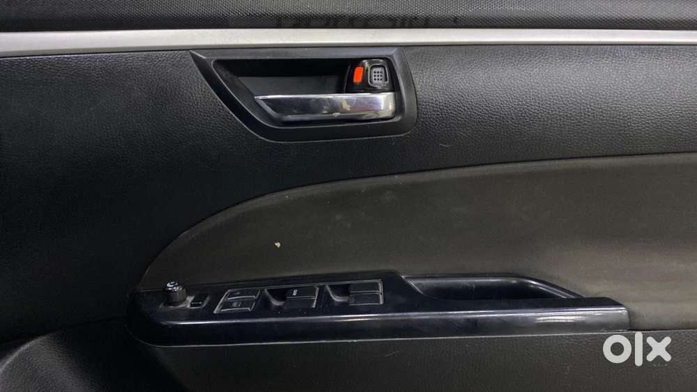 Maruti Suzuki Swift Vxi, 2016, Petrol
