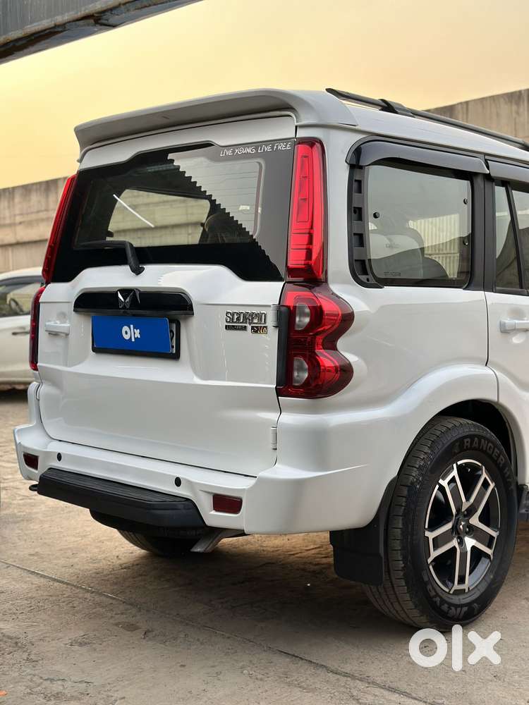 Mahindra Scorpio S6 Plus, 2017, Diesel