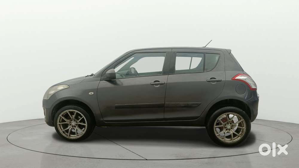 Maruti Suzuki Swift 1.2 Lxi (o), 2017, Petrol