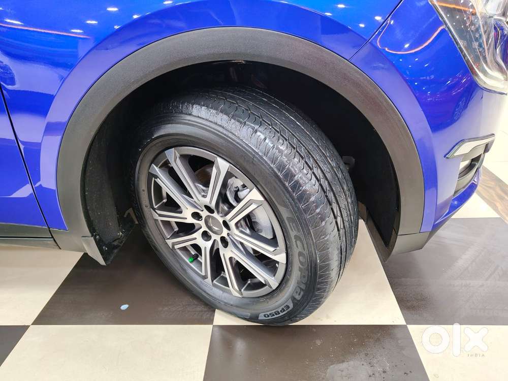 Mahindra Xuv700 2.2 Ax 7 Diesel At Luxury Pack Str Awd, 2023, Diesel