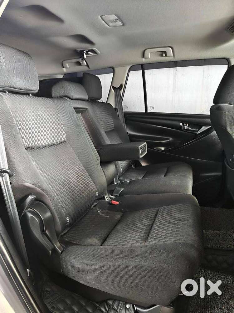 Toyota Innova Crysta 2.4 G Mt 8s, 2022, Diesel