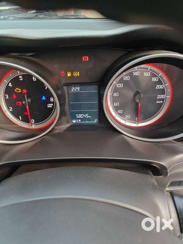 Maruti Suzuki Swift Vxi + Manual, 2019, Petrol