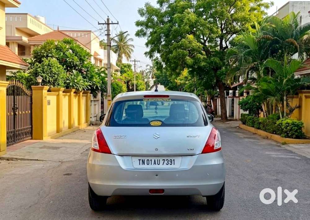 Maruti Suzuki Swift Vxi + Manual, 2013, Petrol