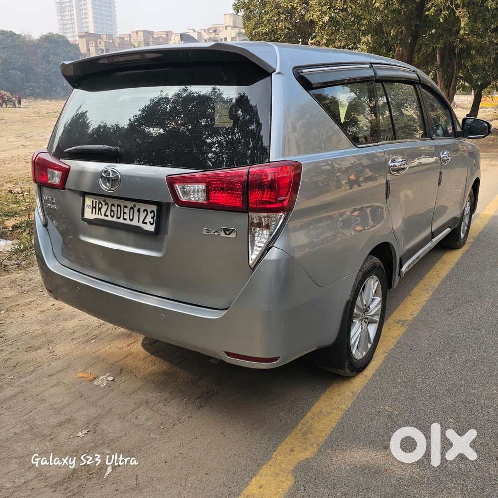 Toyota Innova Crysta