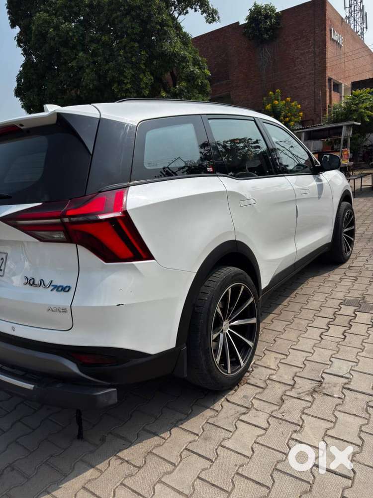 Mahindra Xuv700 Ax5 2023