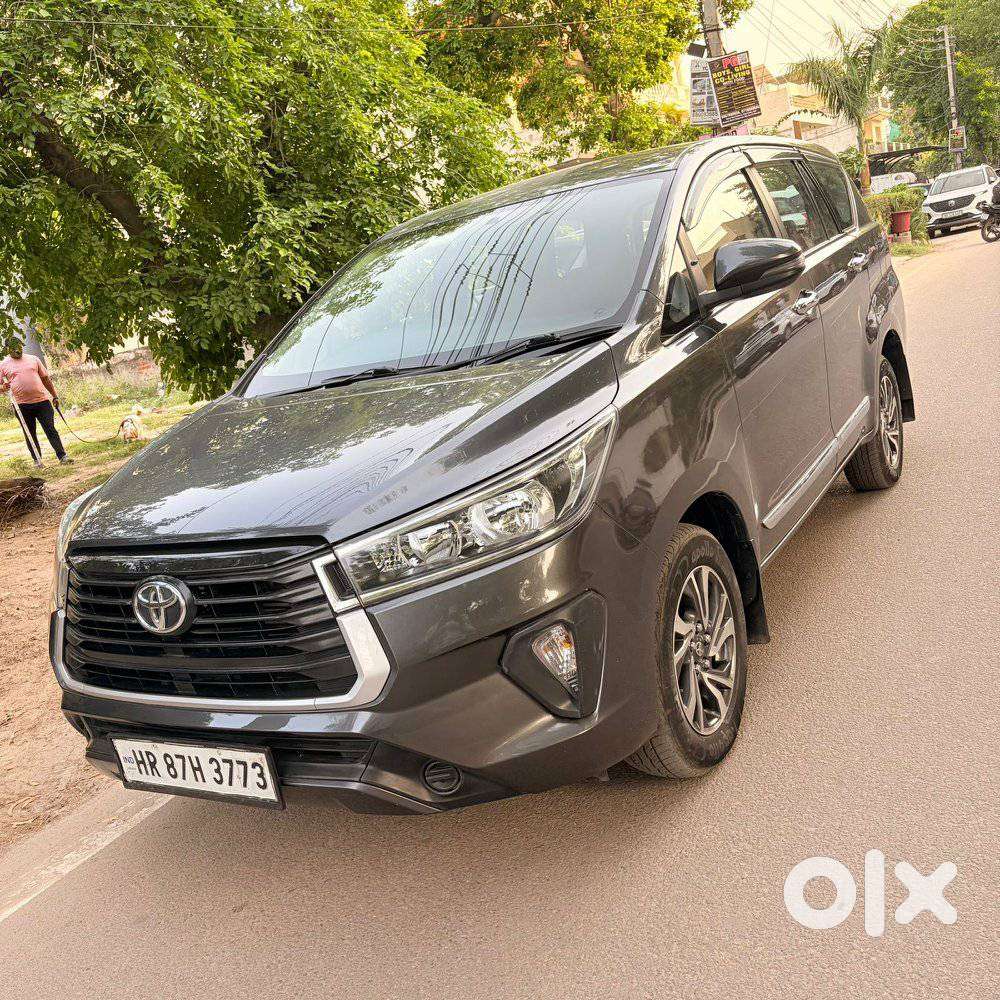 Toyota Innova Crysta 2.8 Gx At 7 Str, 2022, Diesel