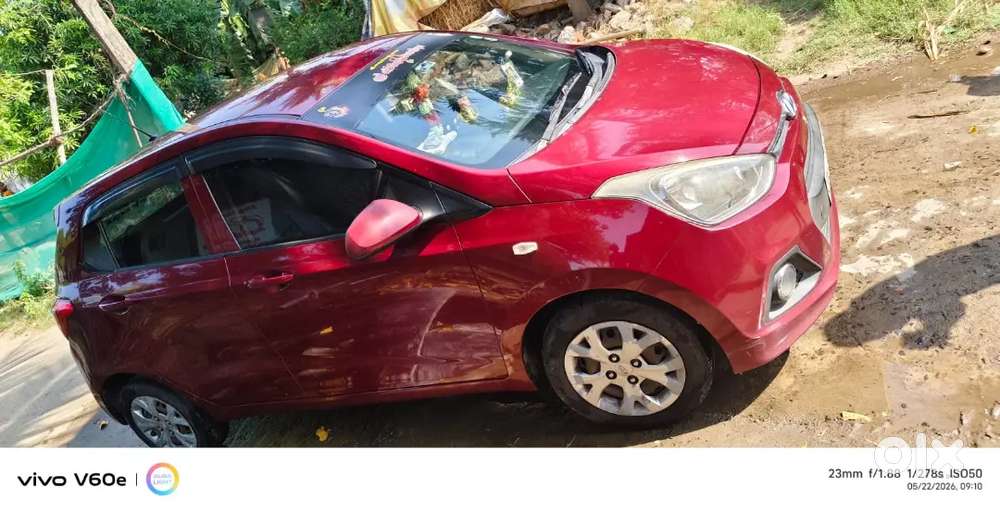 Hyundai Grand I10 2015 Diesel 80000 Km Driven