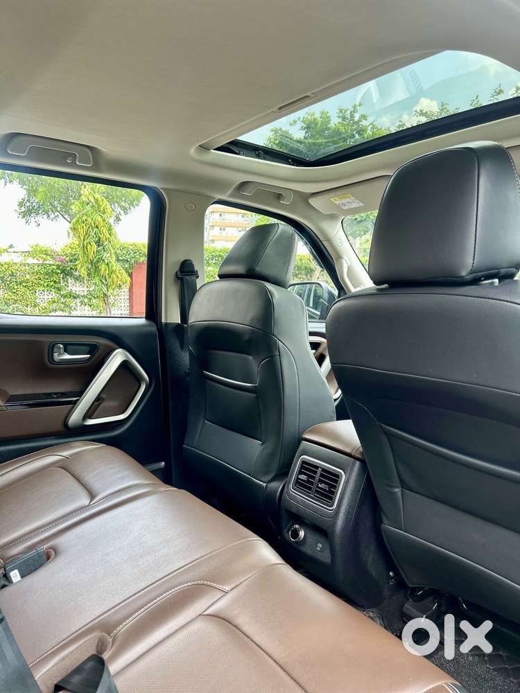 Mahindra Scorpio N Z8s G At 2wd, 2024, Petrol