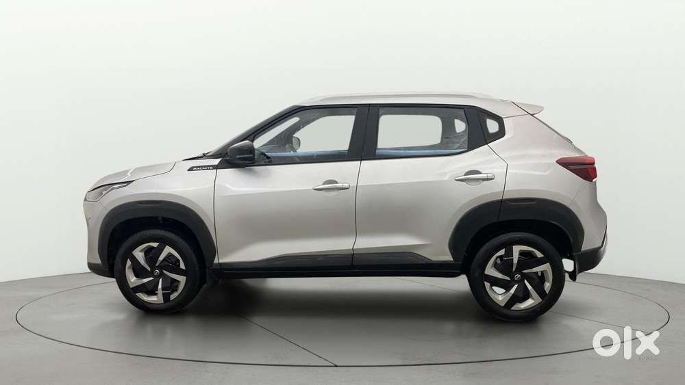 Nissan Magnite Kuro Edition 1.0 Petrol Mt, 2025, Petrol