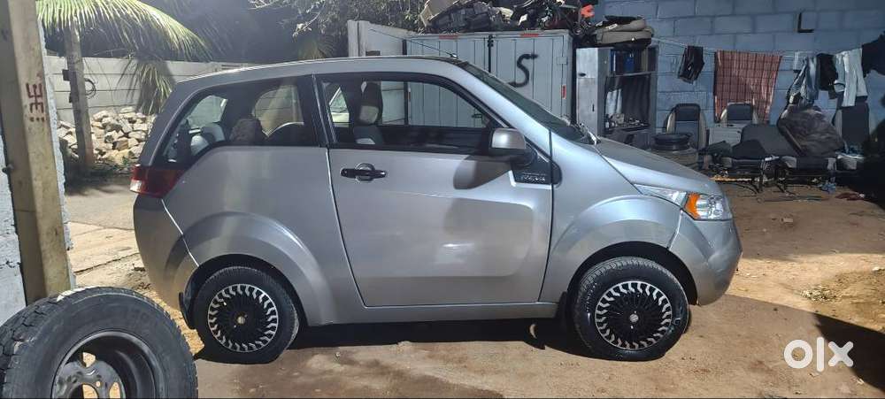 Mahindra E-20 2016 Electric Car