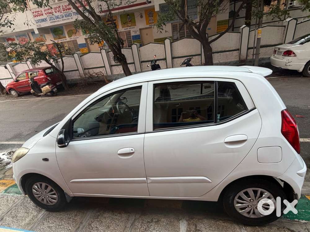 2013 Hyundai I10 Sportz Automatic In Excellent Condition