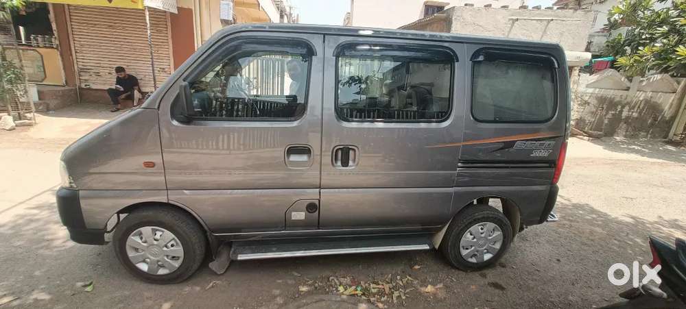 Maruti Suzuki Eeco 2023 Cng & Petrol 75000 Km Driven