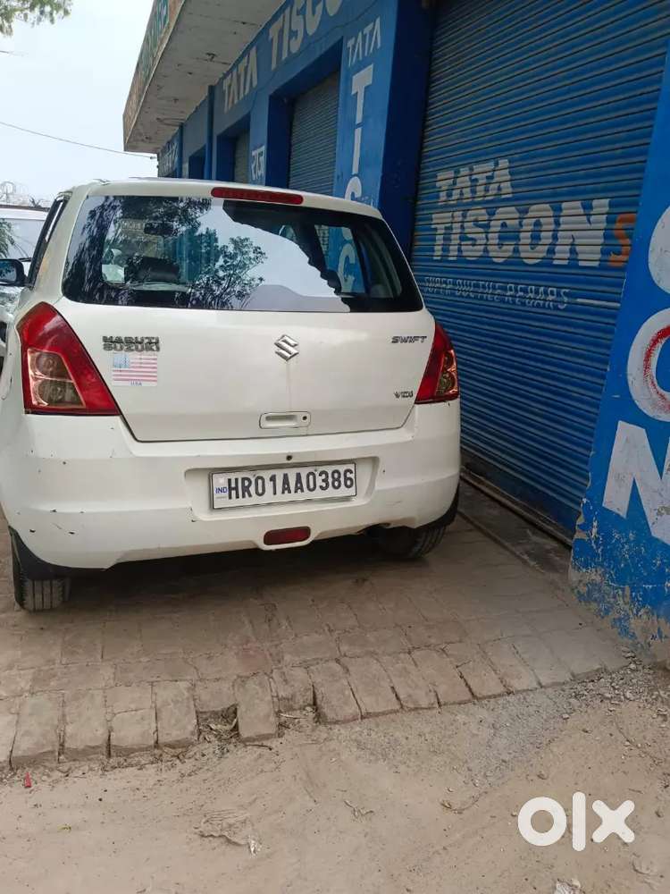 Maruti Suzuki Swift 2011 Petrol