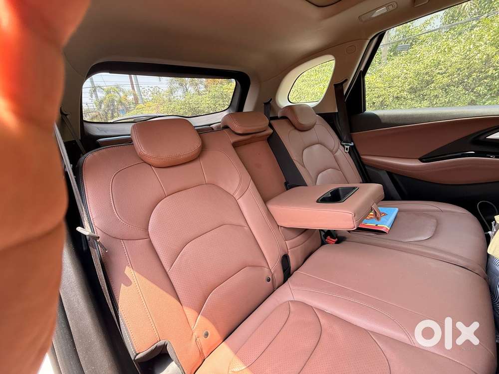 Mg Hector Plus Sharp Pro Blackstorm 2.0 Turbo Diesel 7 Str, 2023, Di..