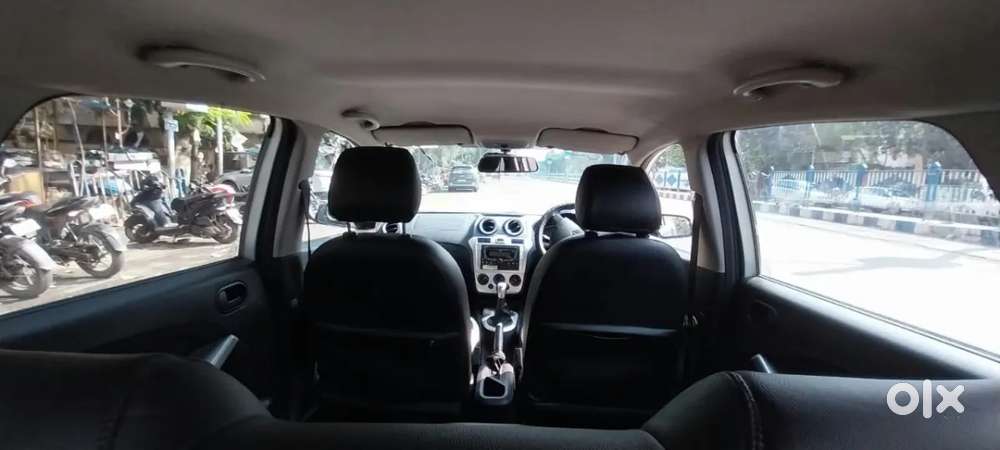 Ford Figo Petrol Titanium, 2014, Petrol