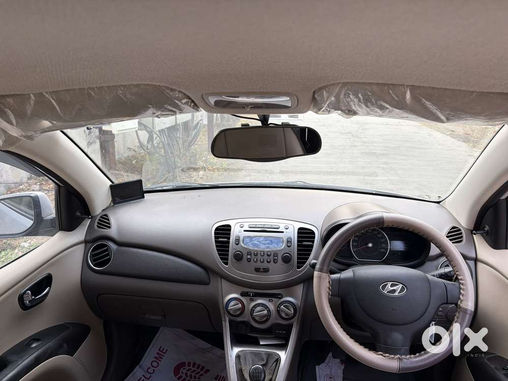Hyundai I10 Sportz, 2015, Petrol