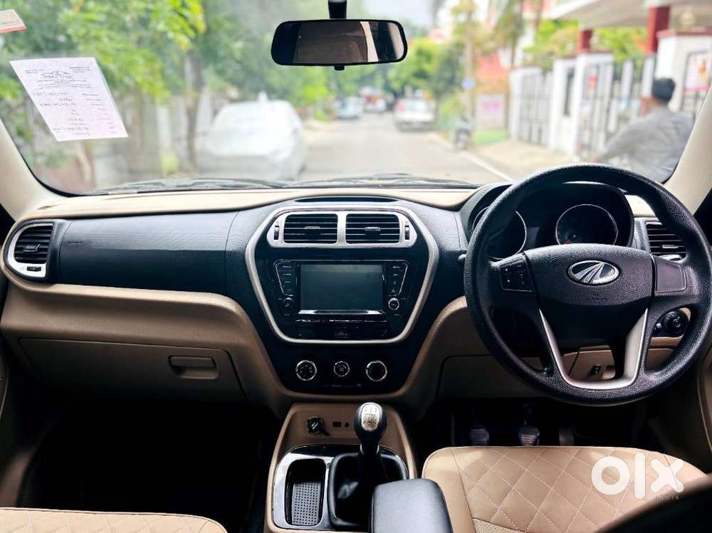 Mahindra Tuv 300 T10, 2018, Diesel