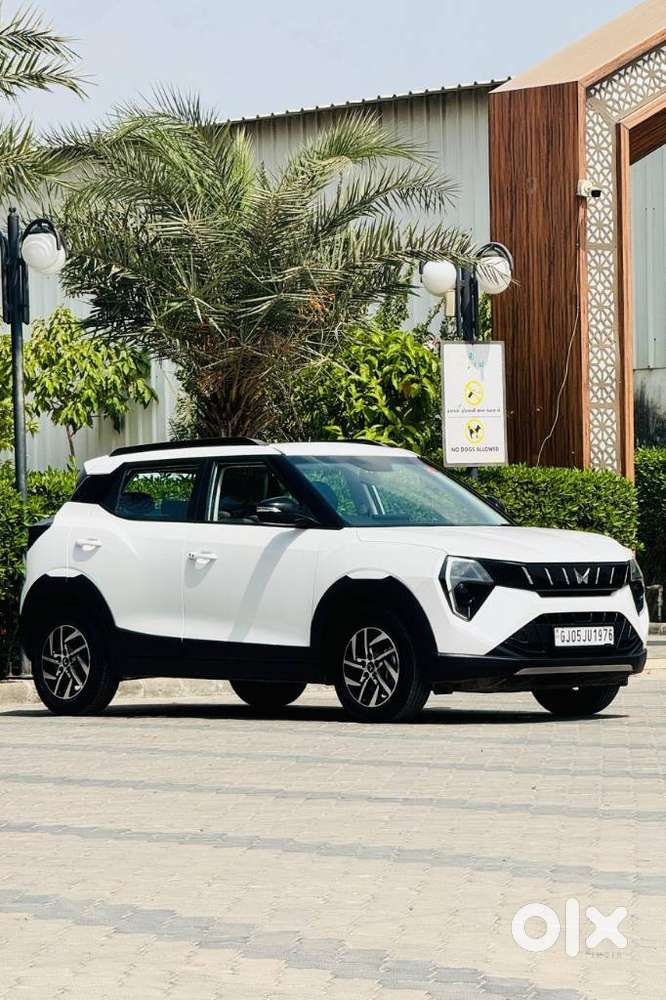Mahindra Xuv 3xo Ax5 1.5 Diesel Autoshift Plus, 2025, Diesel