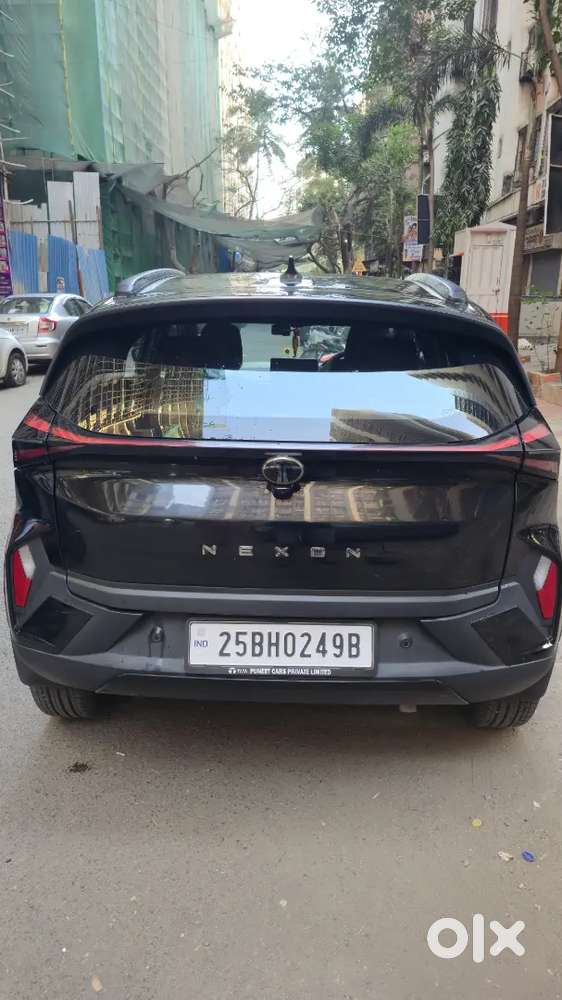 Tata Nexon Creative Plus Dca Dark Edition