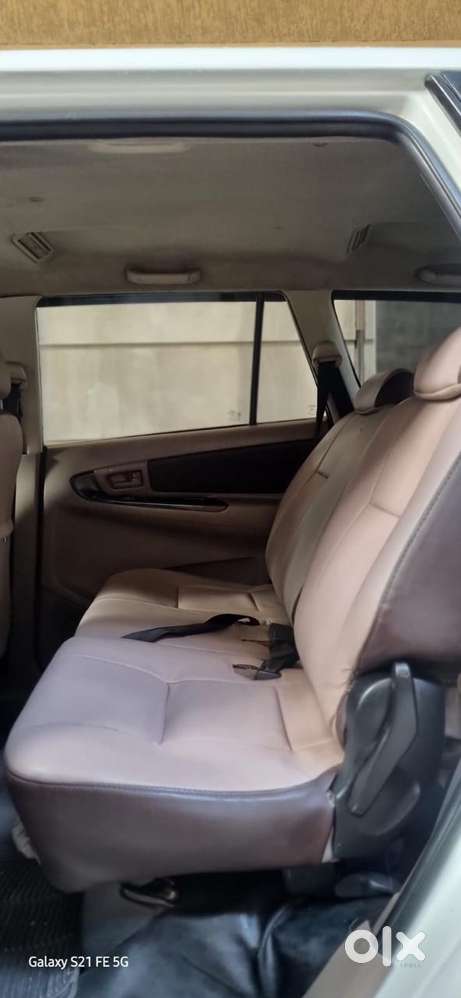 Toyota Innova 2.5 G (diesel) 8 Seater, 2016, Diesel