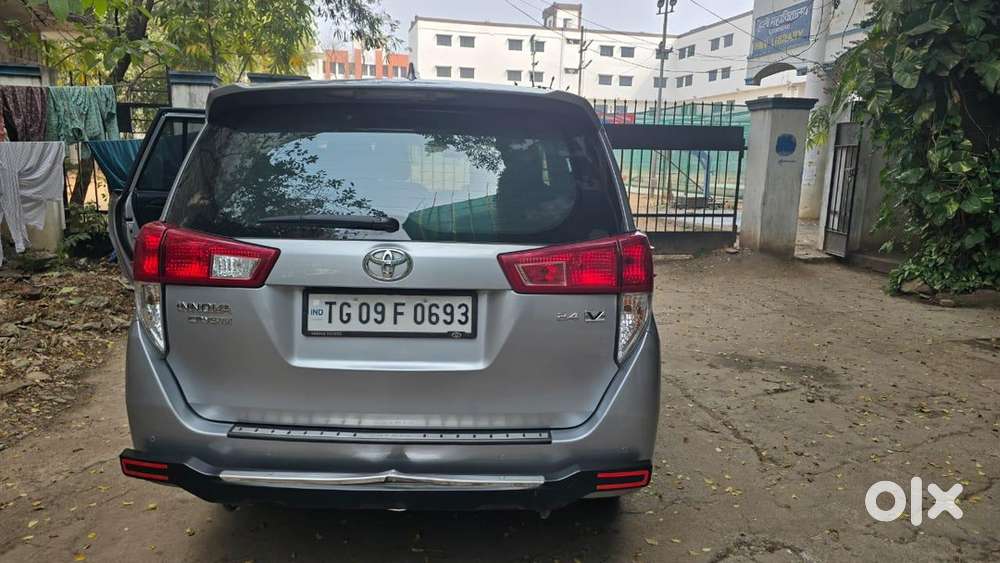Toyota Innova Crysta 2025 Diesel Manual