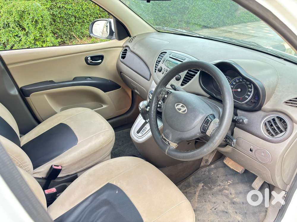 Hyundai I10 Asta Sunroof At, 2011, Petrol