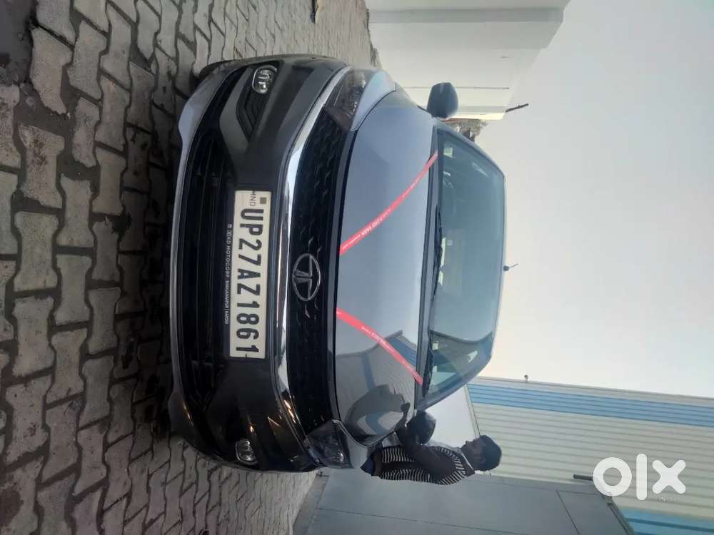 Chandra Pal  Car Beche Rahe He