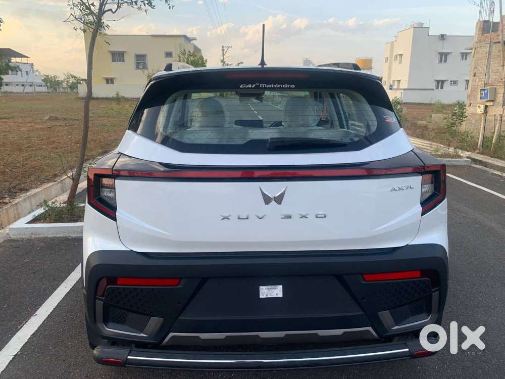 Urgent Sale 6 Months Old Brand New 2026 Mahindra Xuv 3xo Ax7l