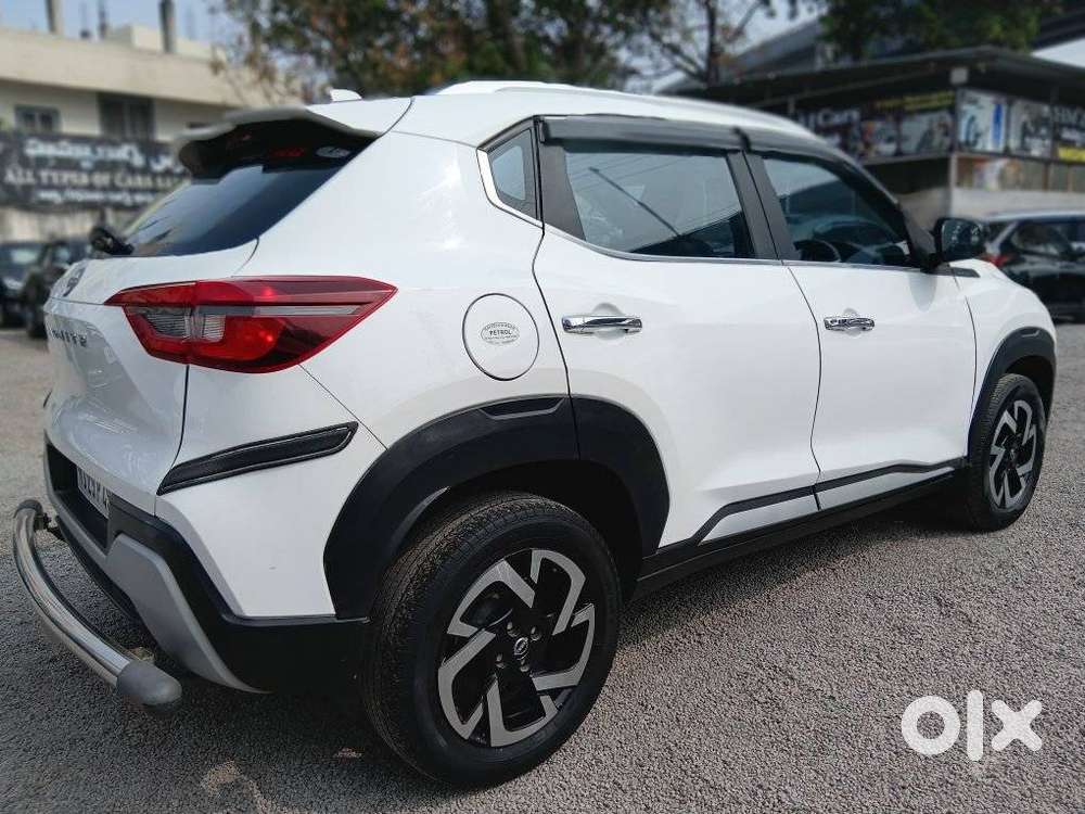 Nissan Magnite 1.0 Xv Executive, 2022, Petrol