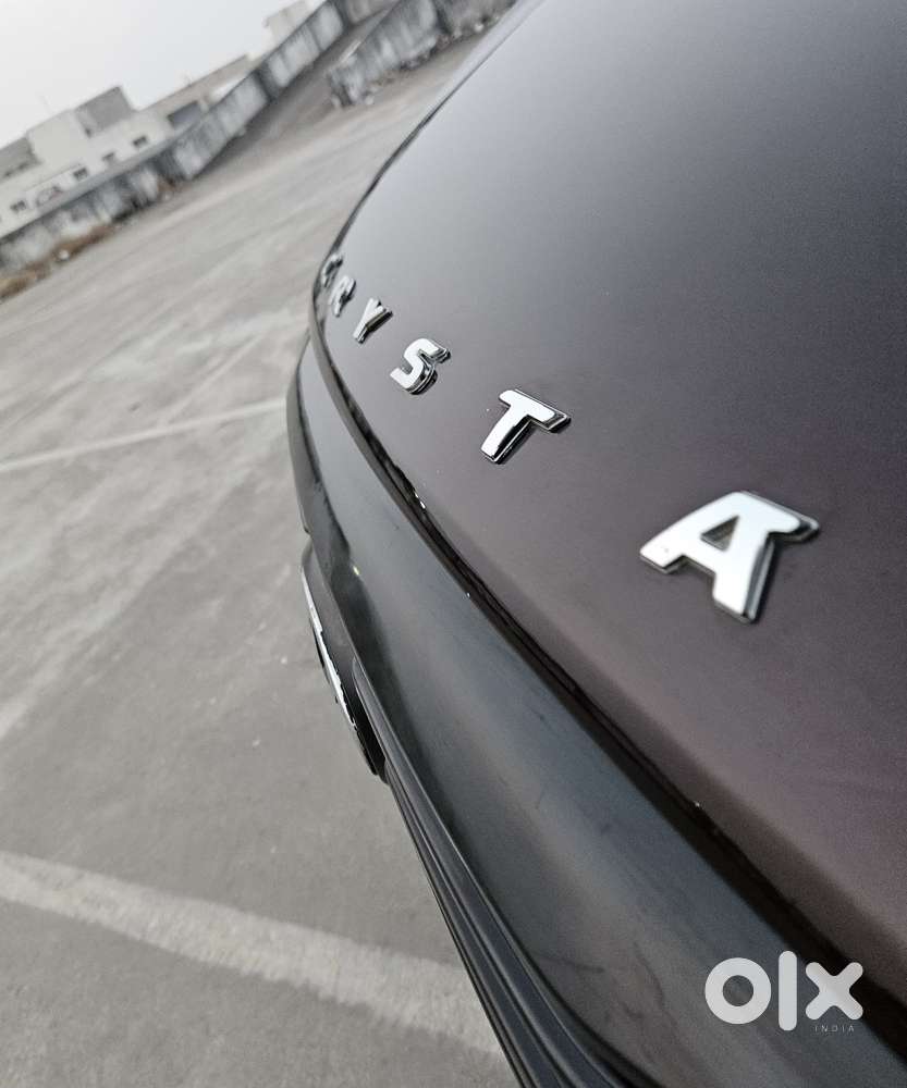 Toyota Innova Crysta [2020-ongoing] 2.7 Gx Mt 7 Str, 2021, Diesel