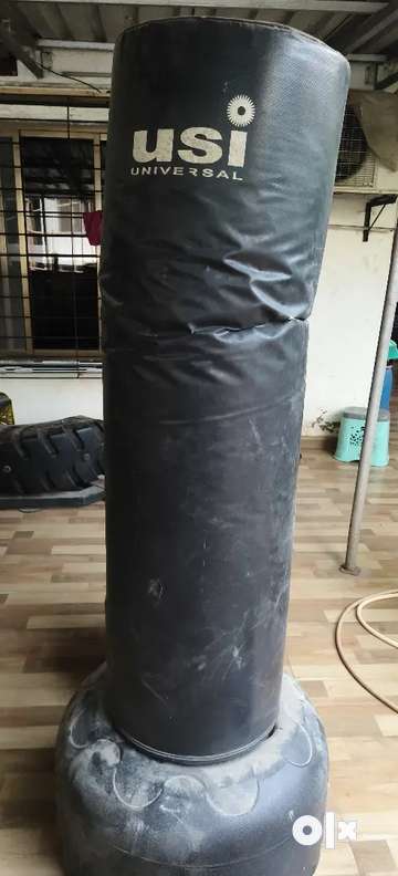 Kick boxing standing kick bag