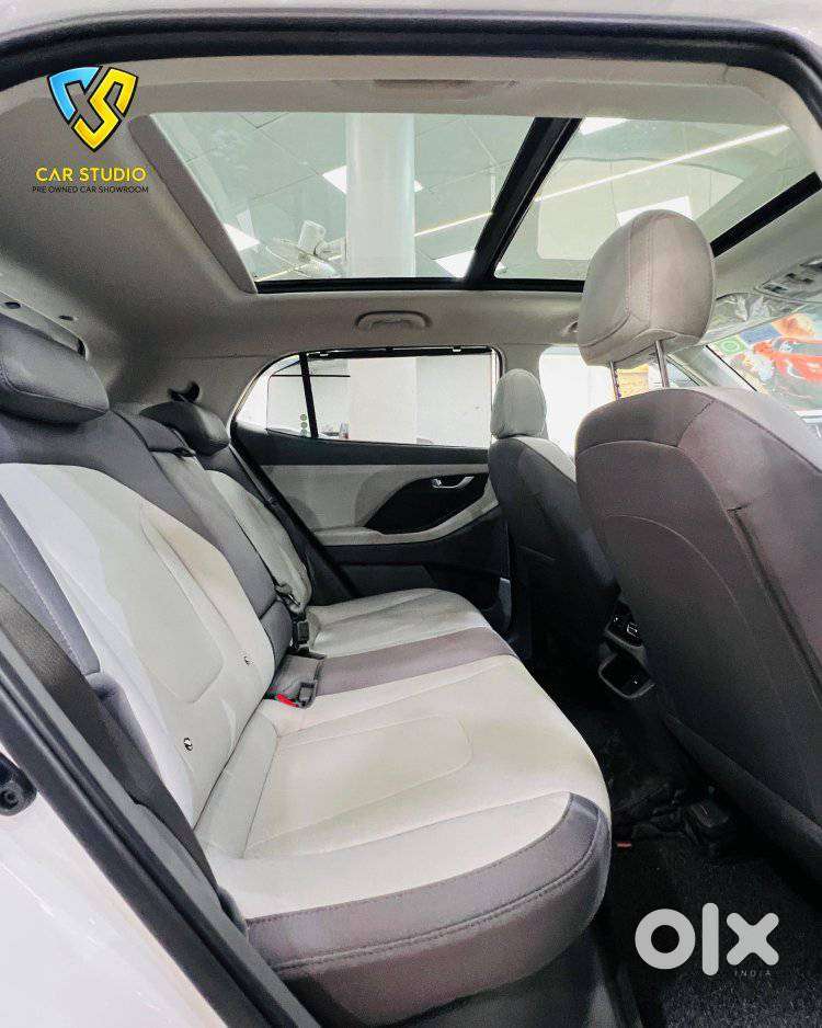 Hyundai Creta Facelift 1.5 Petrol Mt, 2025, Petrol