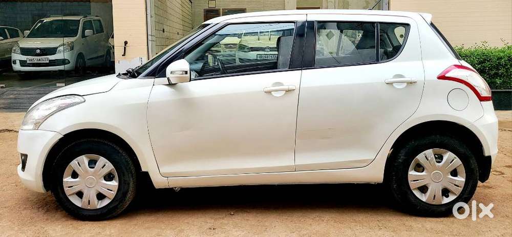 Maruti Suzuki Swift Vxi Optional, 2012, Petrol