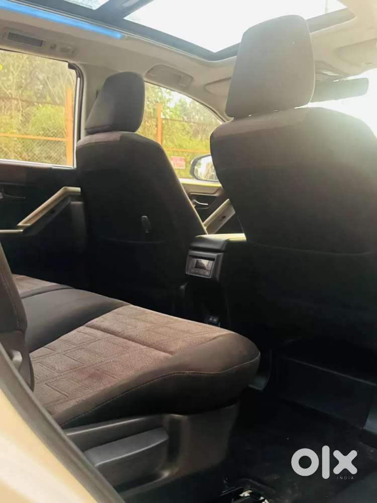 Toyota Innova Hycross 2.0 Vx (o) Hybrid 8 Str, 2024, Petrol