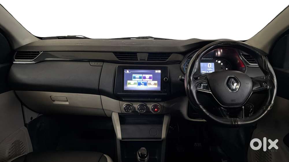 Renault Triber Rxt, 2023, Petrol