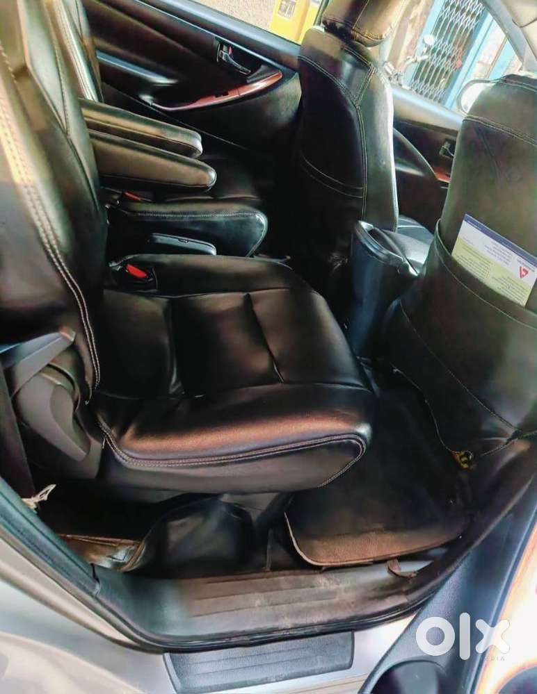 Toyota Innova Crysta 2.4 V 8 Str, 2017, Diesel