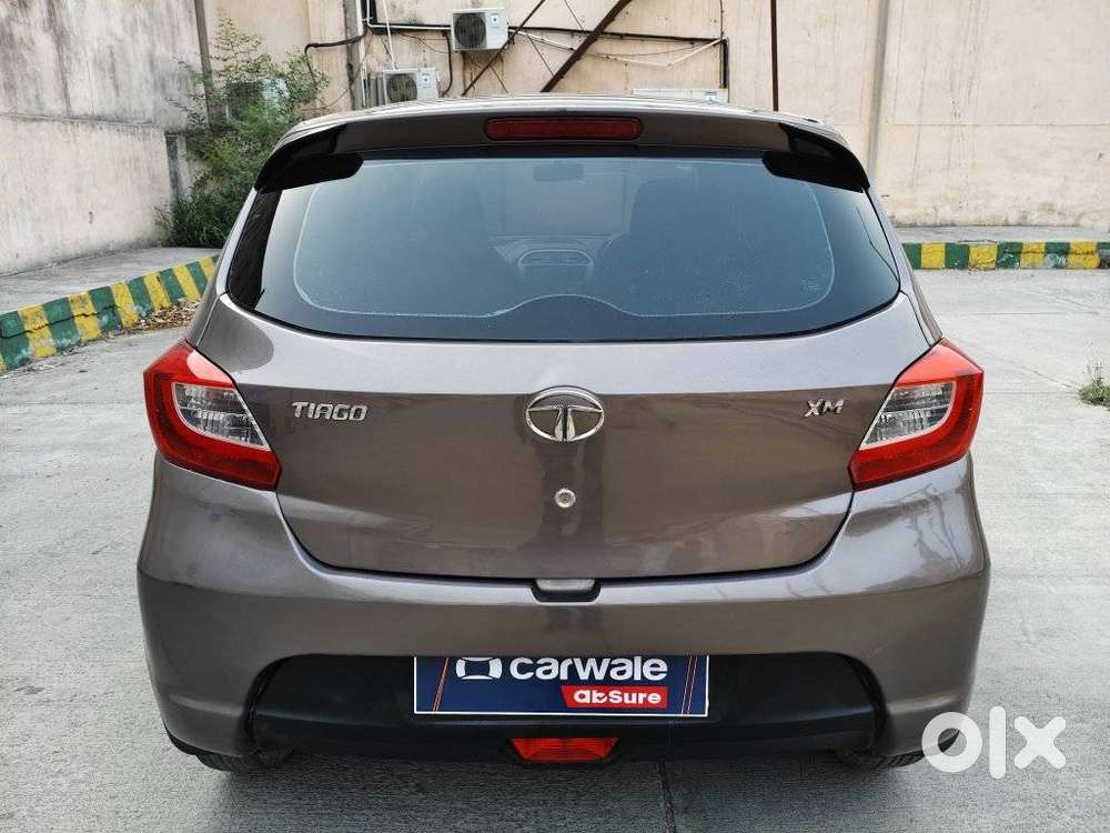 Tata Tiago 1.2 Revotron Xm, 2017, Petrol