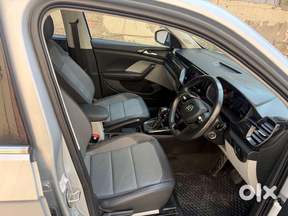 Skoda Kushaq 1.5 Tsi Style, 2023, Petrol