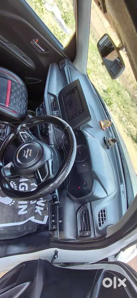 Maruti Suzuki Swift 2025 Petrol 45000 Km Driven