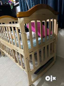 Used baby clearance crib for sale