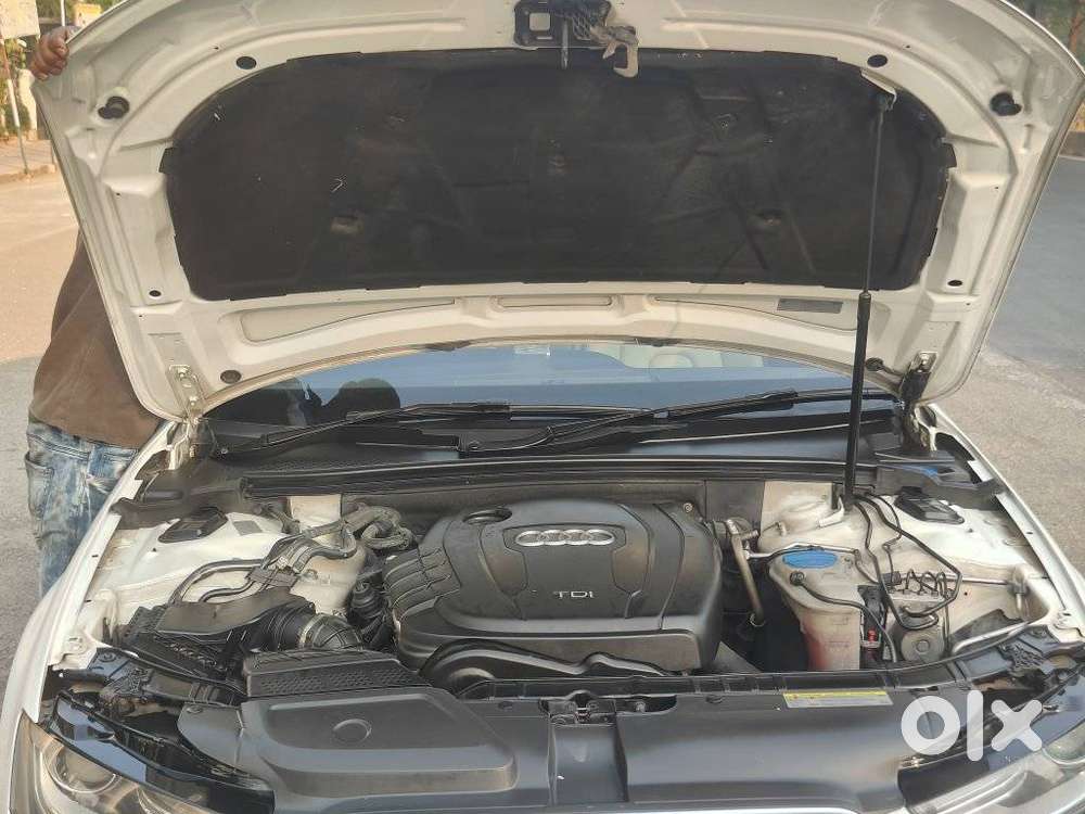 Audi A4 2.0 Tdi Premium With Sunroof, 2016, Diesel