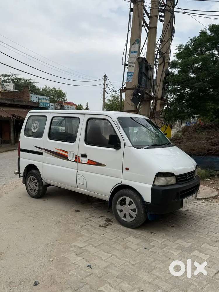 Maruti Suzuki Eeco 2016